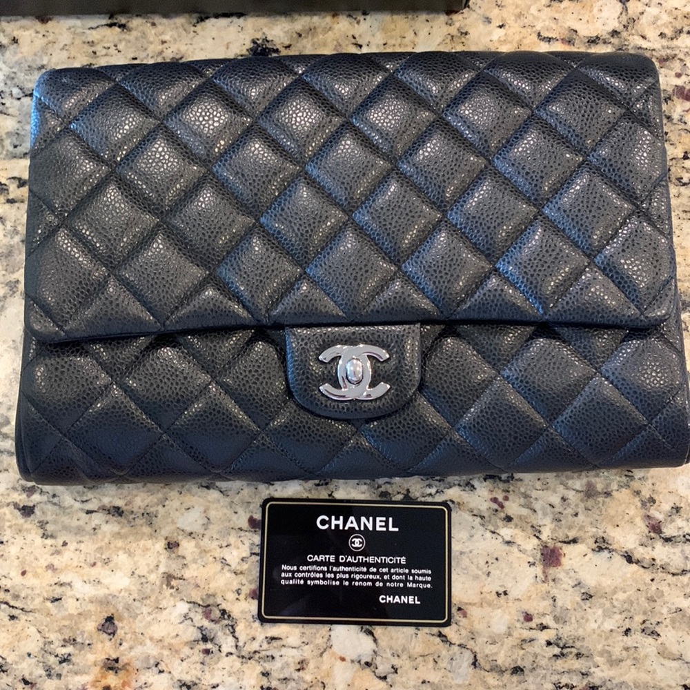 Chanel Shoulder bag